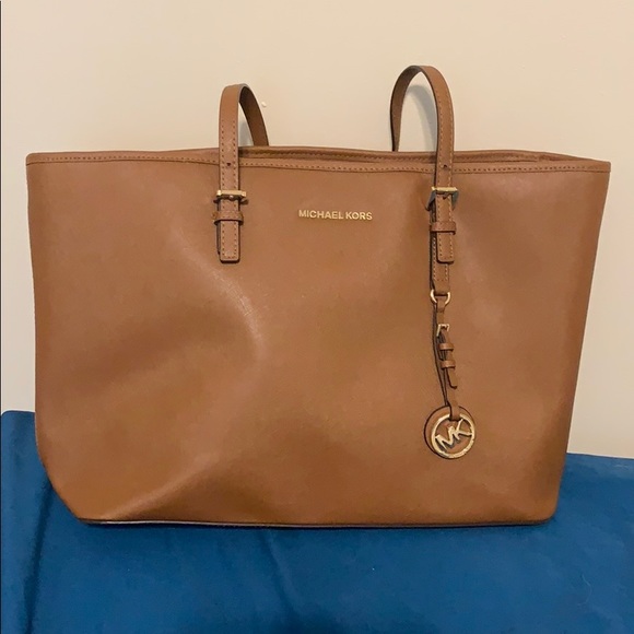 Michael Kors Handbags - Michael Kors bag